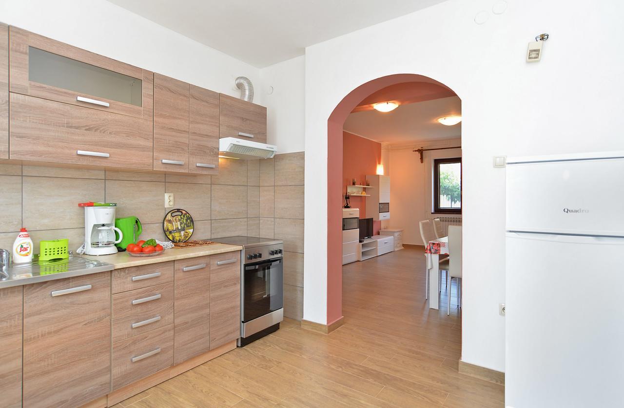 Apartments Gracijano 1724 Ližnjan Kültér fotó