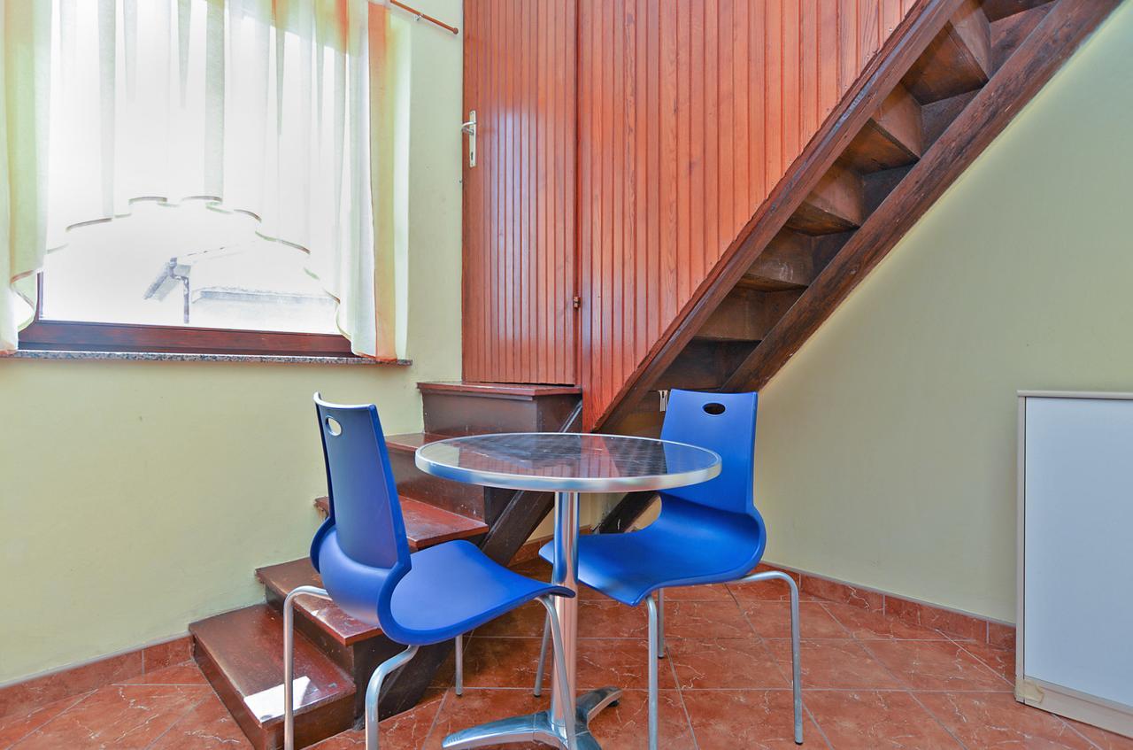 Apartments Gracijano 1724 Ližnjan Kültér fotó