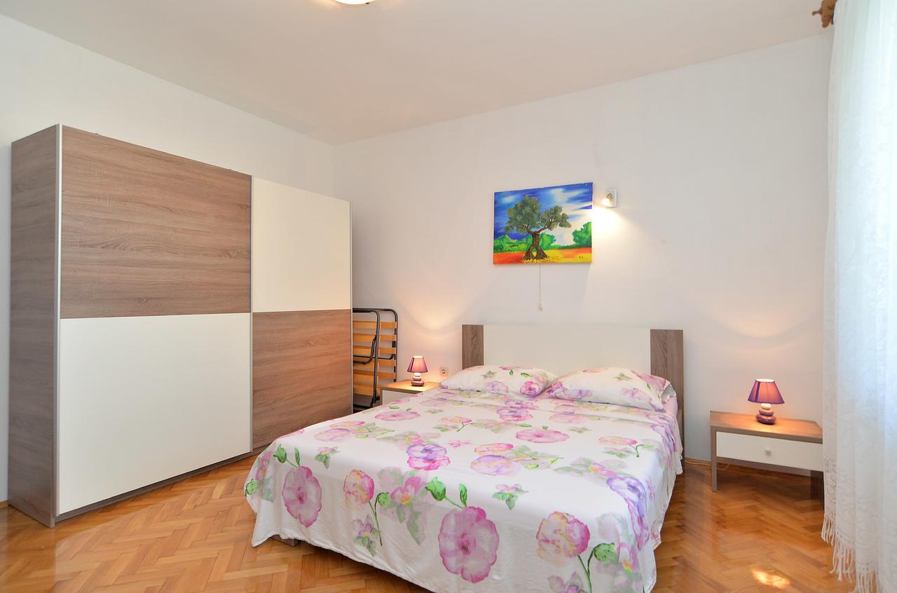 Apartments Gracijano 1724 Ližnjan Kültér fotó