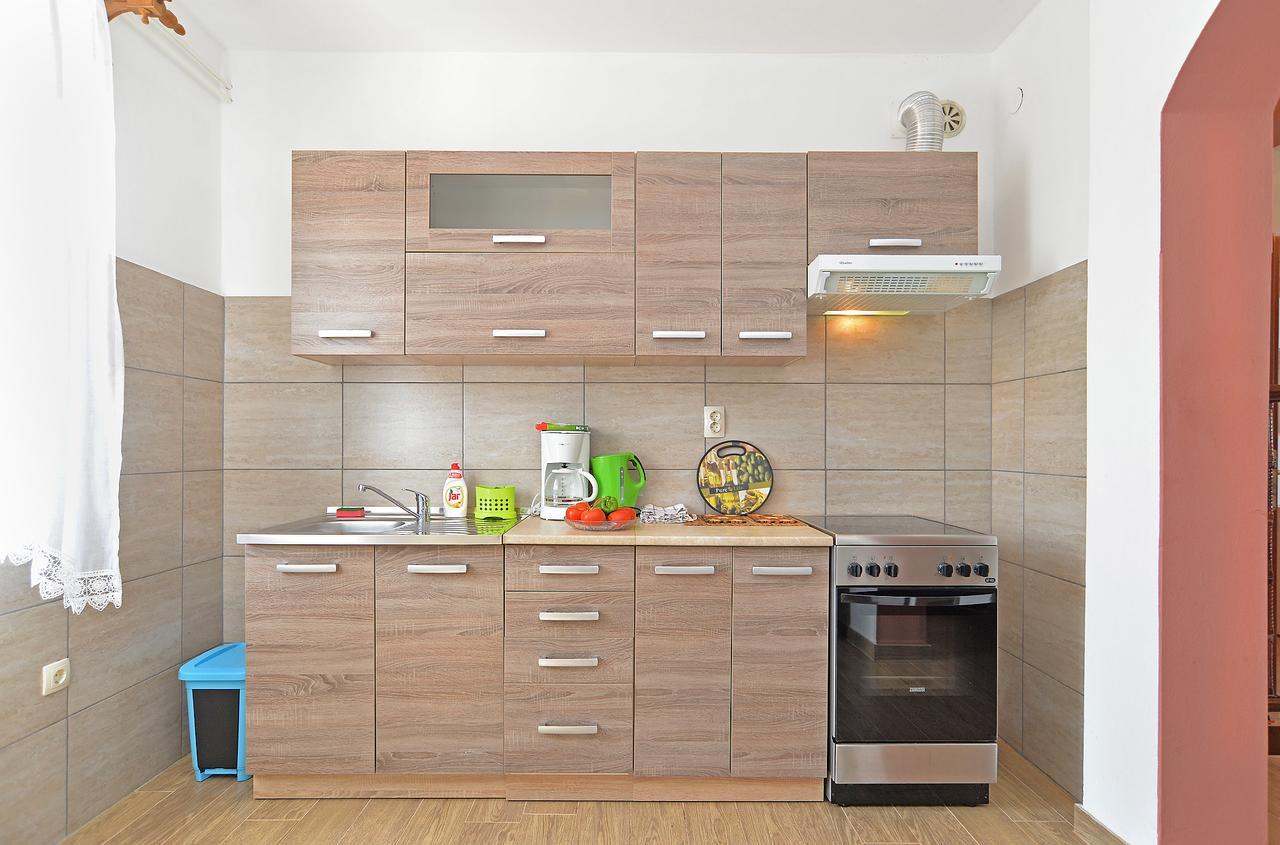 Apartments Gracijano 1724 Ližnjan Kültér fotó
