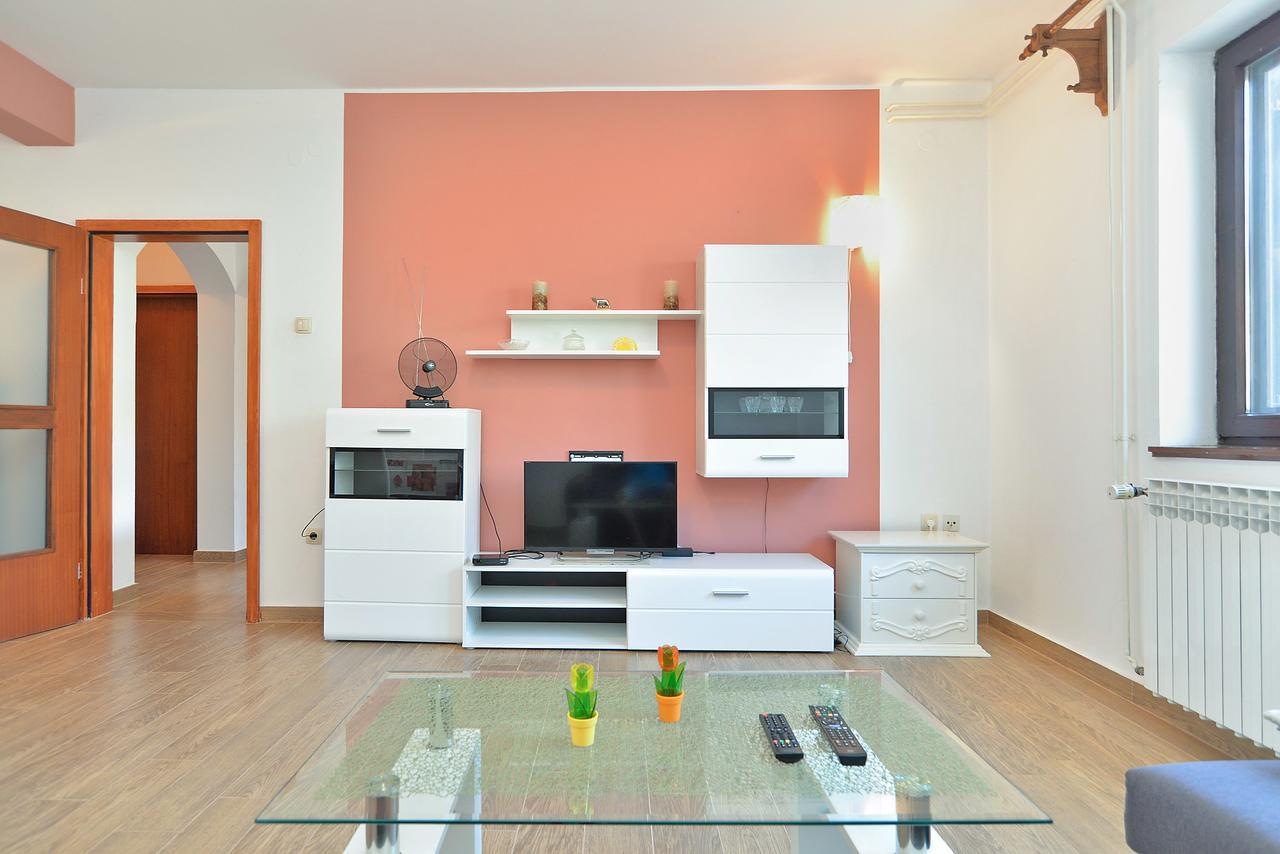Apartments Gracijano 1724 Ližnjan Kültér fotó