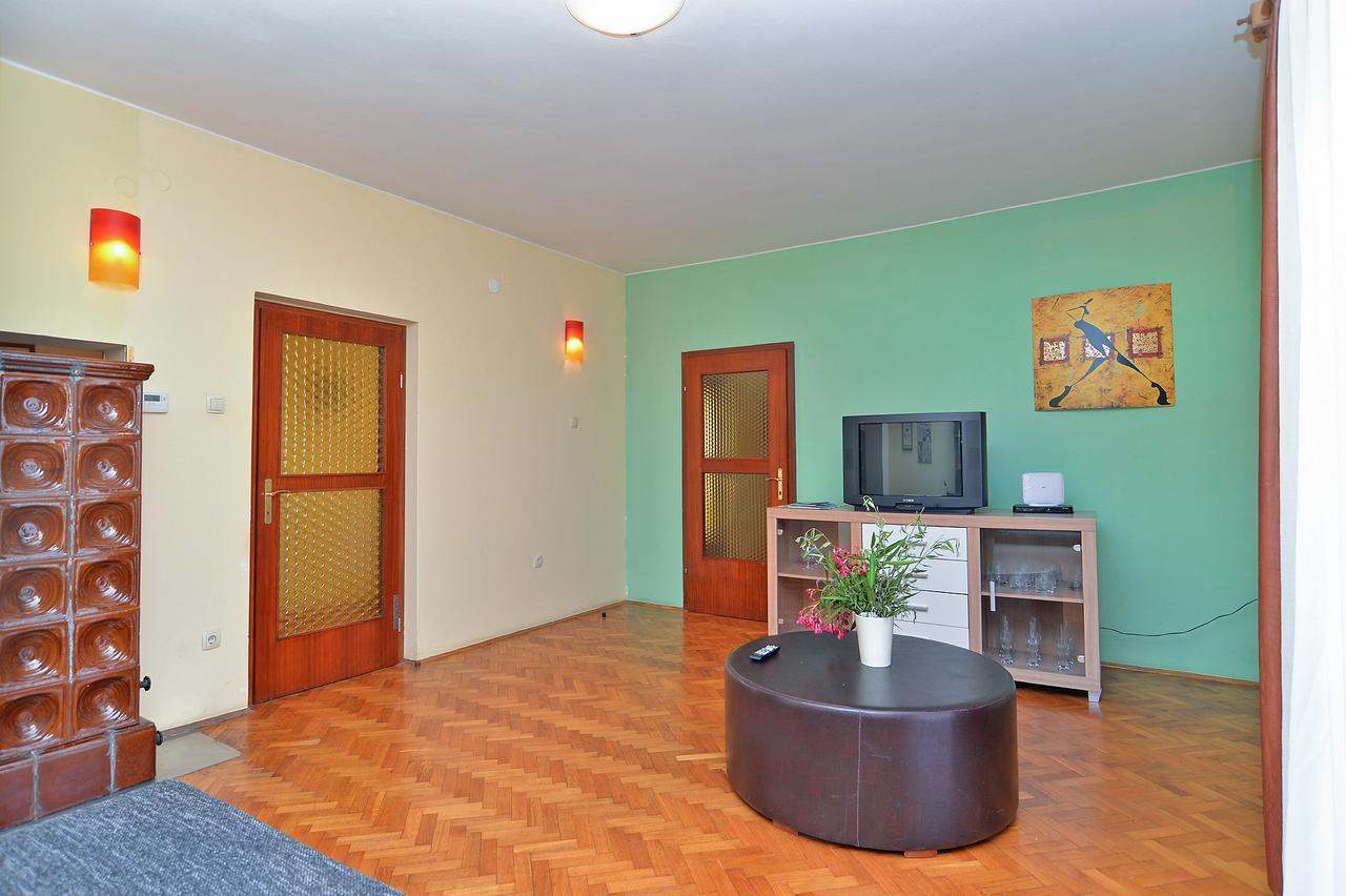 Apartments Gracijano 1724 Ližnjan Kültér fotó