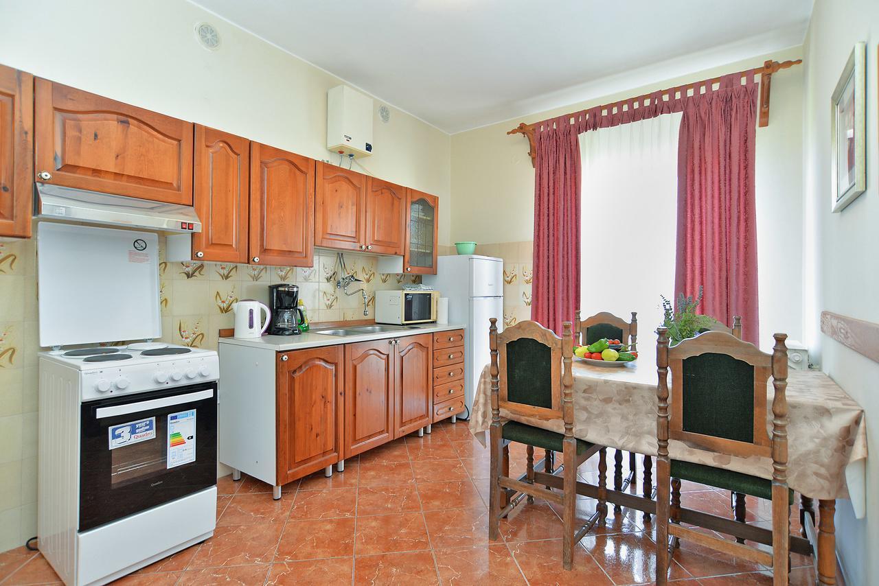 Apartments Gracijano 1724 Ližnjan Kültér fotó